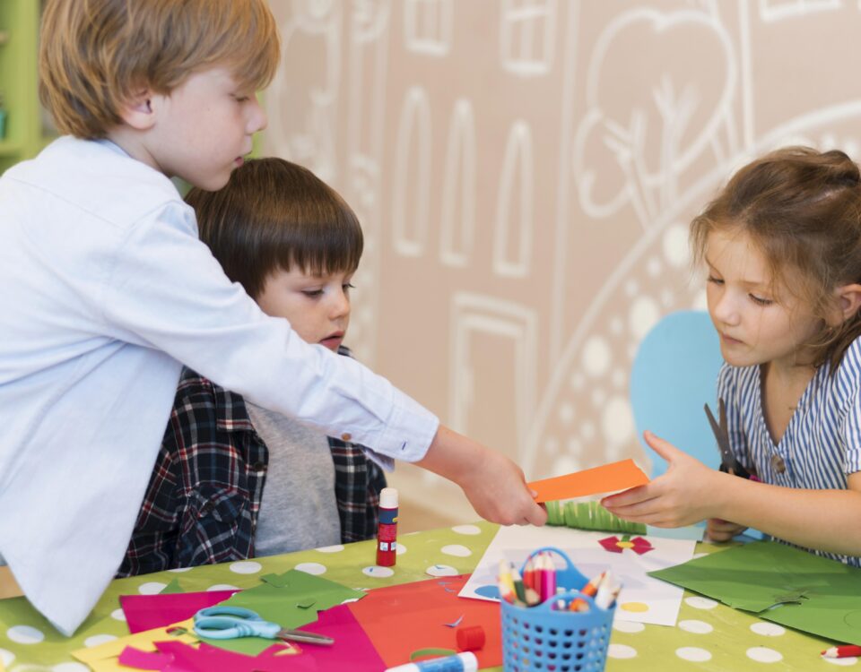 Kreş Açmak ve Güvenilir Anaokulları Seçmek: Okul Öncesi Eğitimde Anaokulu ve Kreş Danışmanlığının Önemi